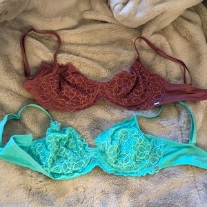 Victoria’s Secret pink lace bras